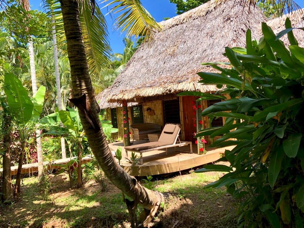 Oneta Resort Naqarawalu エクステリア 写真